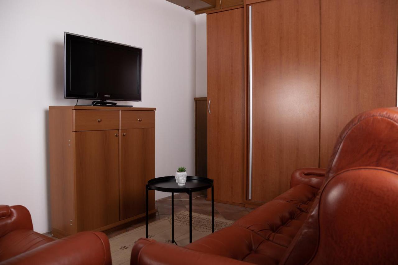 Apartma-Studio Ajdna Zirovnica Dış mekan fotoğraf