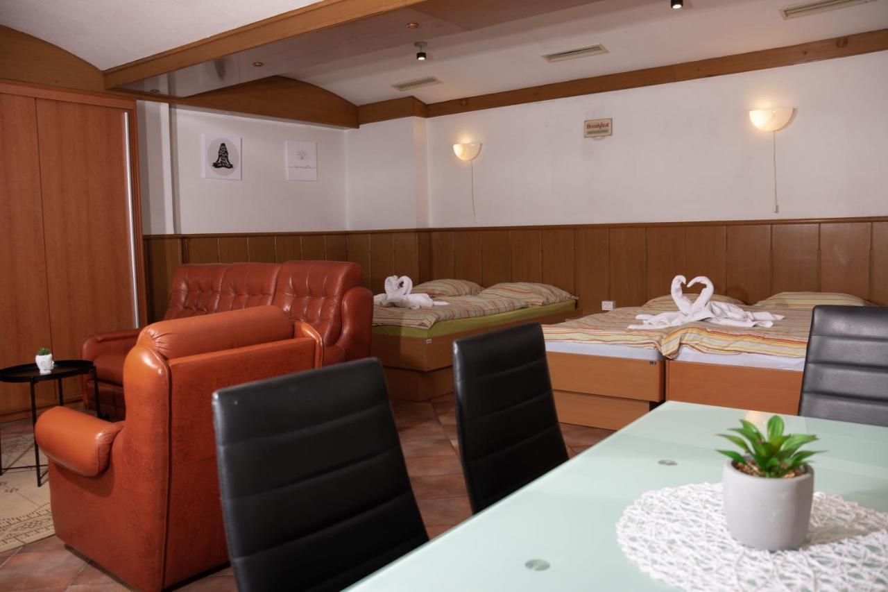 Apartma-Studio Ajdna Zirovnica Dış mekan fotoğraf